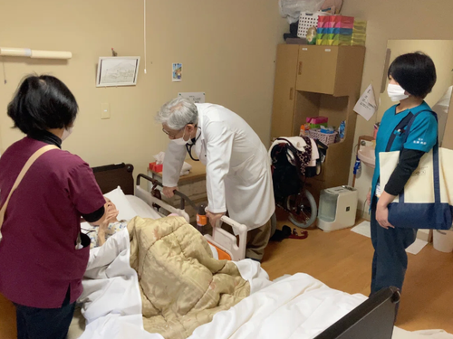 福祉施設への巡回の様子