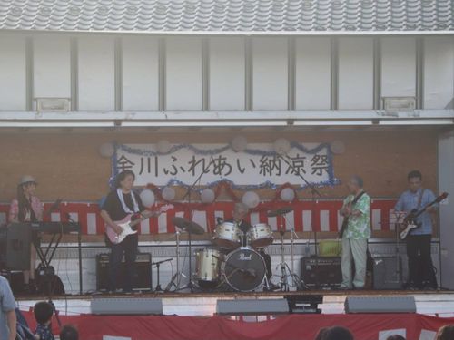 余川地区の納涼祭の様子