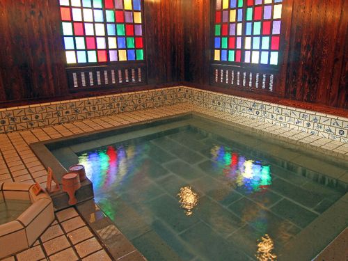 山代温泉の「古総湯」は明治時代の外観内装を復元
