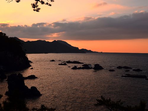 青海島海上アルプスの夕景