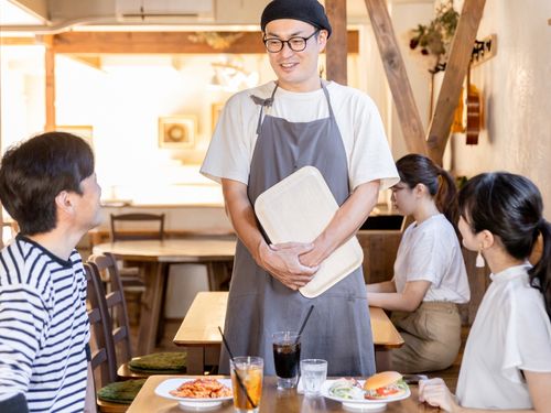 起業家の取り組みをヒアリング(イメージ)