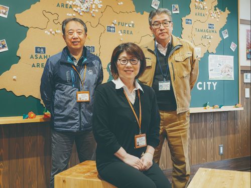 空き家情報バンクへのご登録お待ちしております（左から、尾崎さん、溝部さん、小野さん）