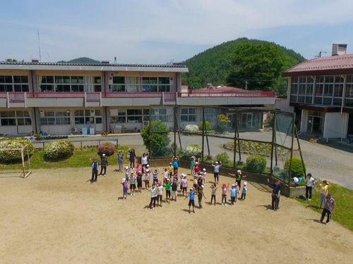 伊那市の小中学校での学びをインフラエンジニアとして支えてください
