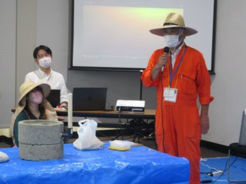 体験の様子「きなこ作り」♪
