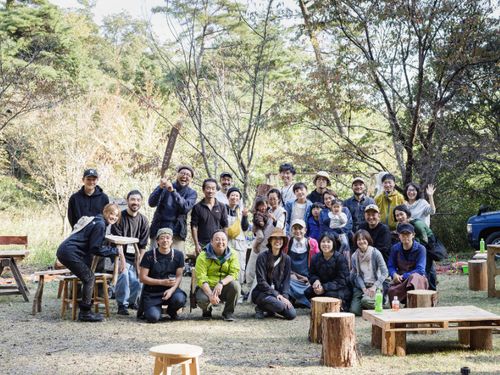 地域の方たちと共に。田床山でのワンシーン。