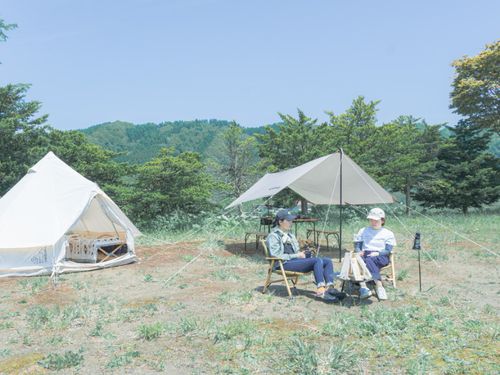 滞在場所はキャンプです!普段使えないようなテントで寝ましょう