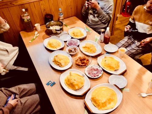 同じ釜の飯を食べて、一致団結!