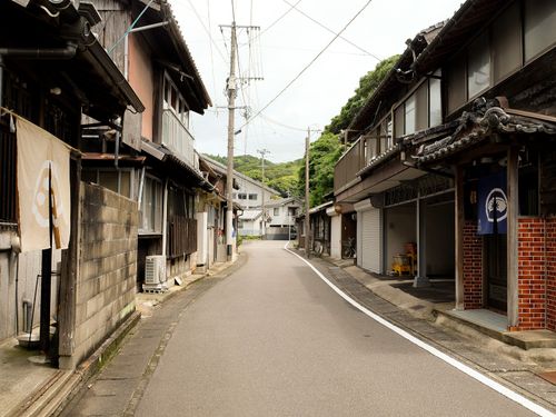 宿場町の面影が残る中町通り。「おおたや」は中町通りにあります。