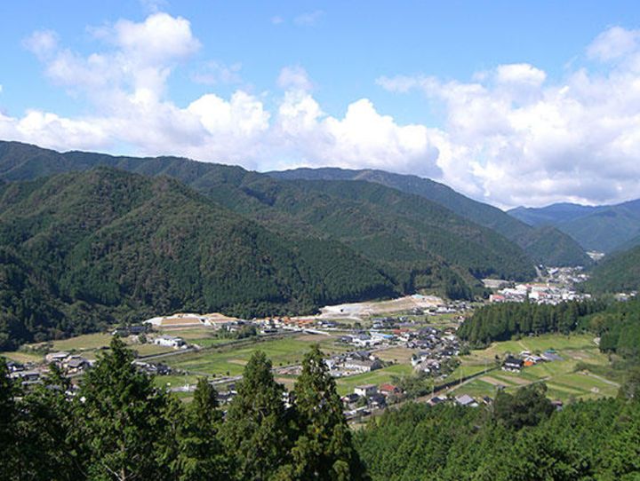 西粟倉村