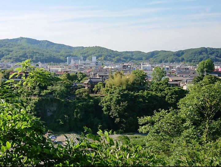 寄居町