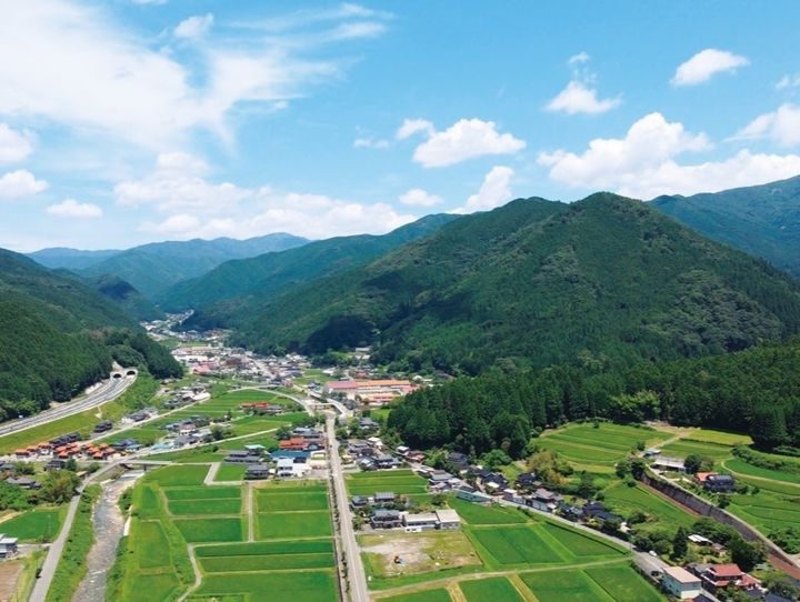 西粟倉村