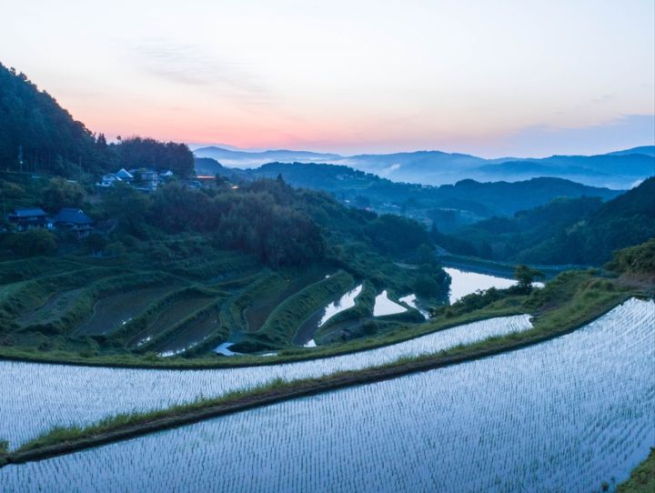 久米南町