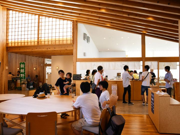 多賀町
